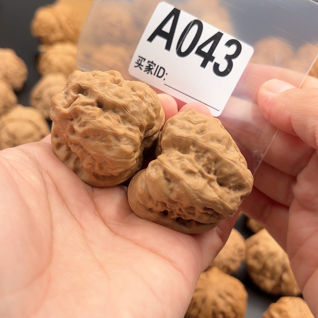 文玩核桃把件?***?蛙蛙全品41肚45