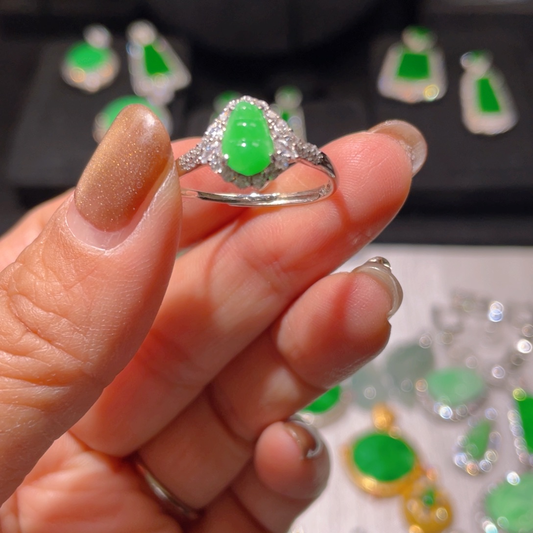 翡翠戒指银S925镶嵌精品