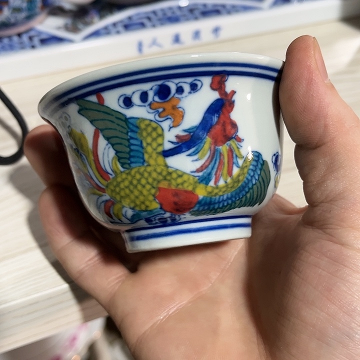 瓷片景德镇陶瓷杯子。绿