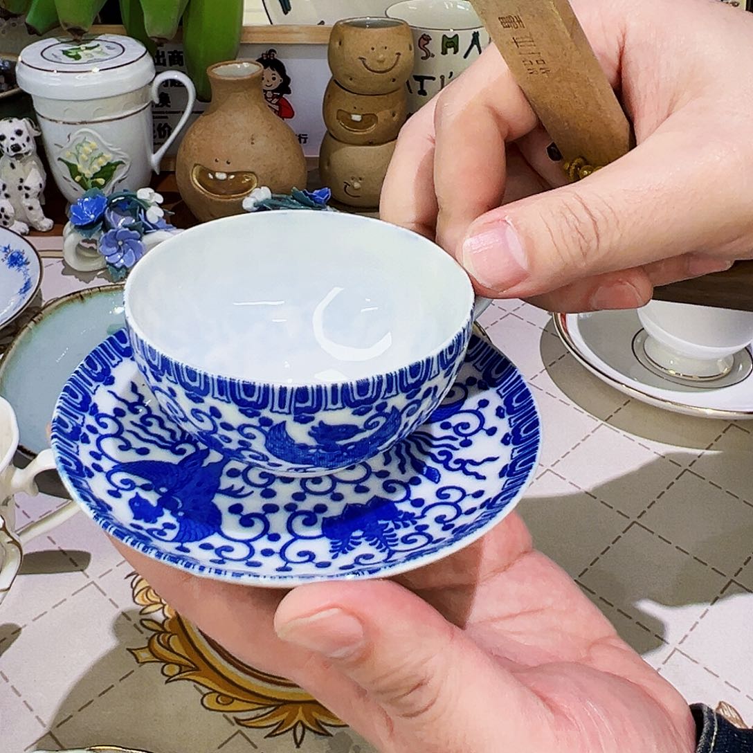 咖啡杯和咖啡杯也好好听我