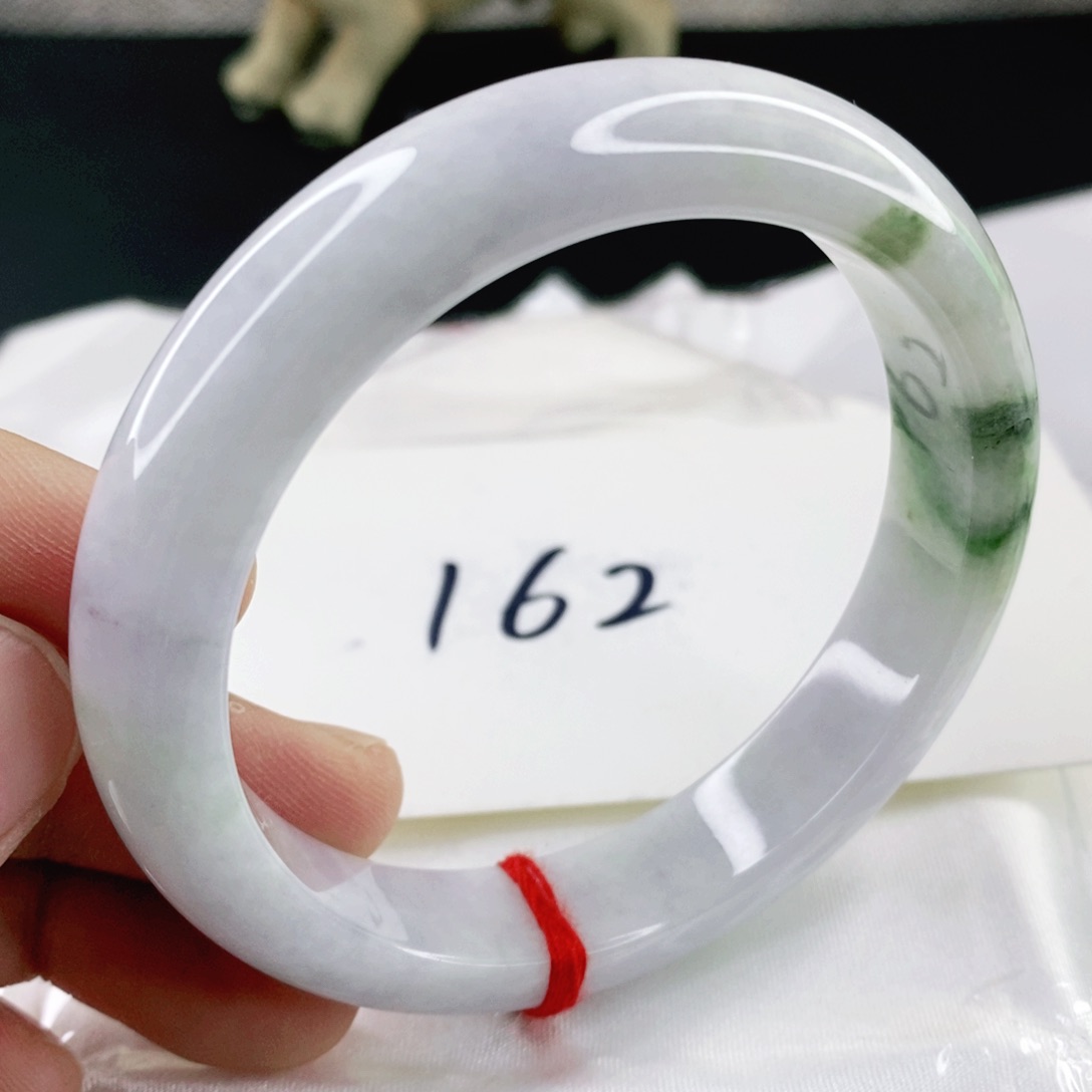 翡翠手镯未镶嵌57.3圈口