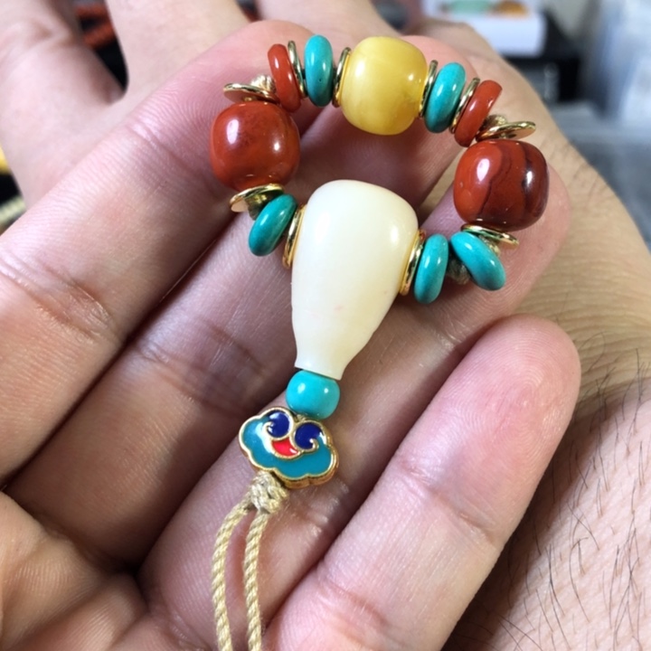 蜜蜡珠宝奇石未镶嵌