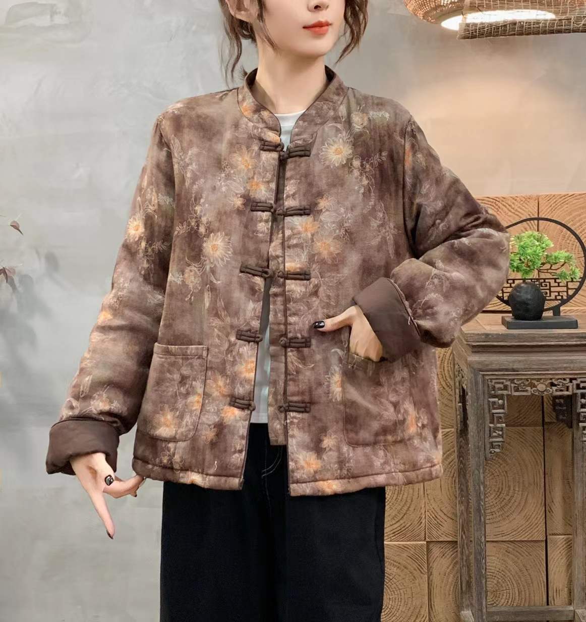 晓妍》复古印花盘扣夹棉焦糖色棉袄外套冬季保暖加厚外套棉服女