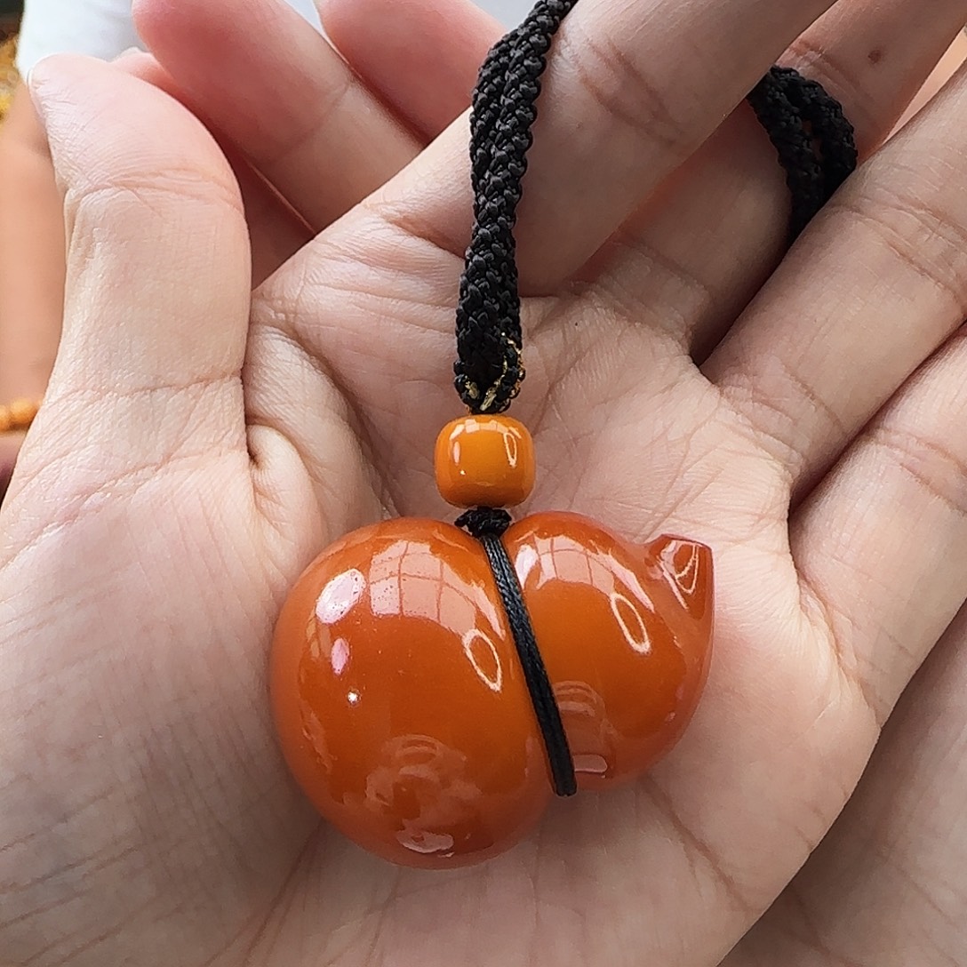 琥珀颈饰未镶嵌吊坠