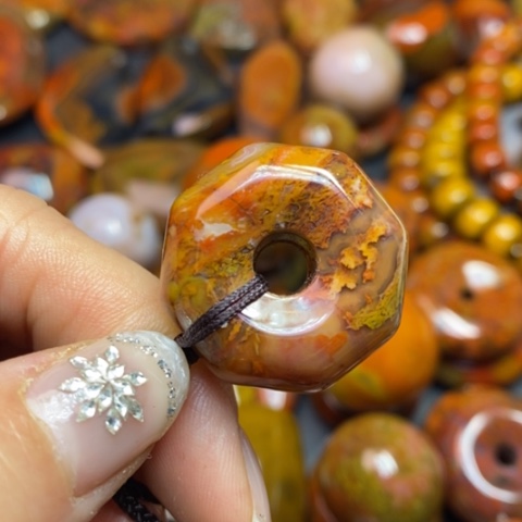 玛瑙/玉髓颈饰未镶嵌