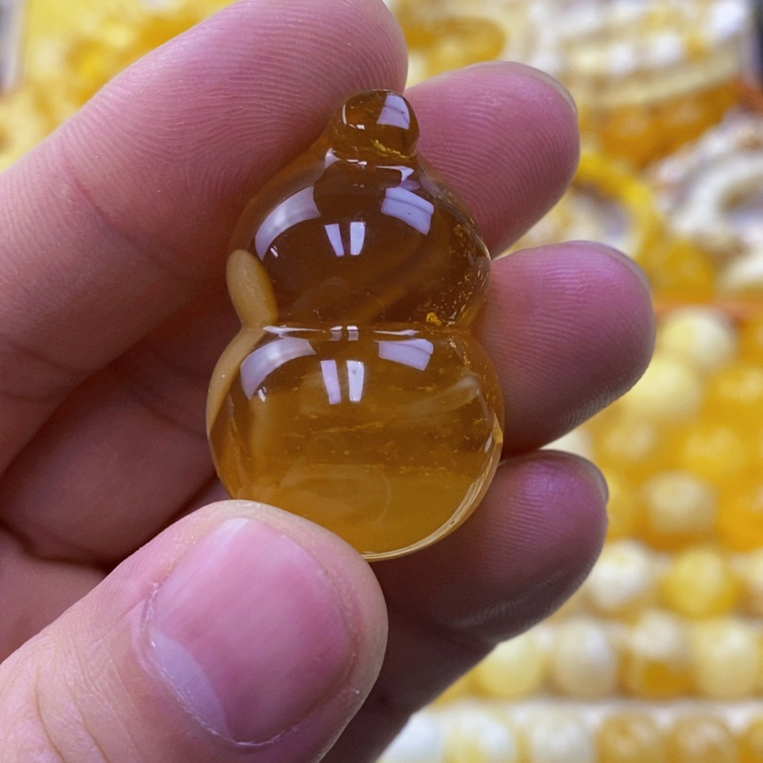 琥珀未镶嵌珠宝奇石10.58克