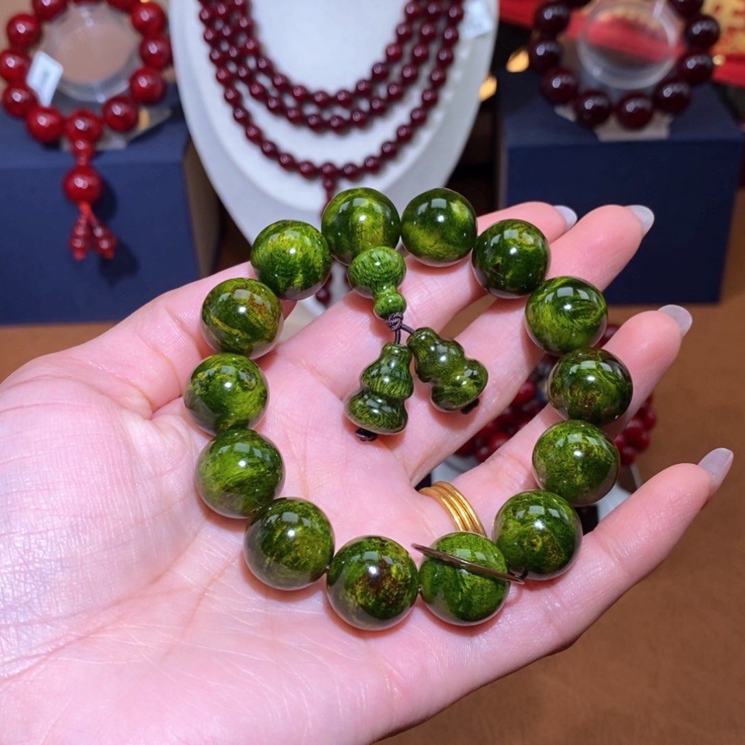 贝壳杉血龙木1.5只此青绿