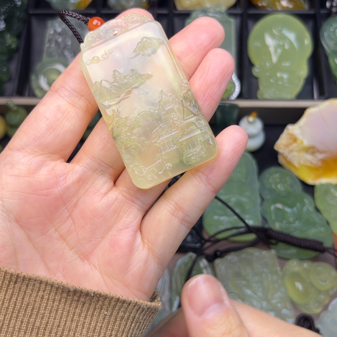蛇纹石玉未镶嵌吊坠(不含链)