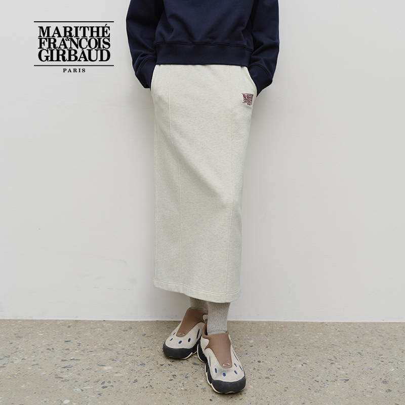 MARITHE女士经典LOGO针织半裙 潮流简约直筒半身裙MFG45CSK109