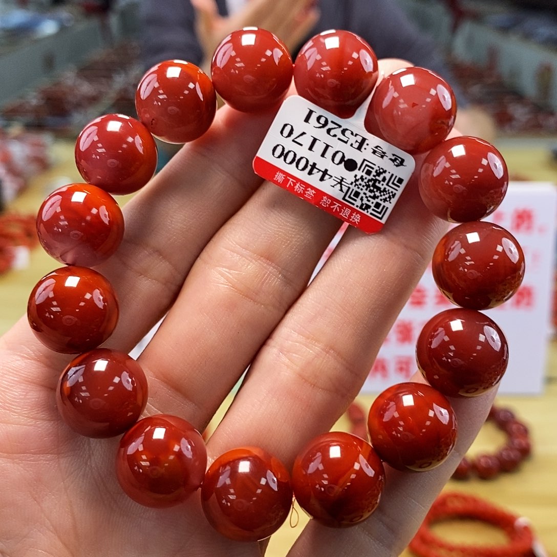 南红玛瑙云端  14+mm  多样性发一未镶嵌