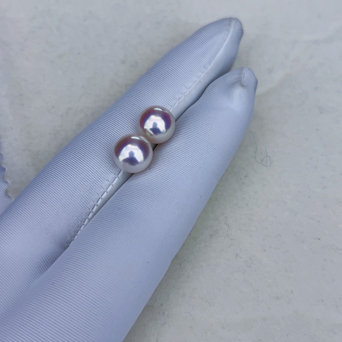 海水珍珠海水akoya天女耳钉8.5-9mm18K金镶嵌