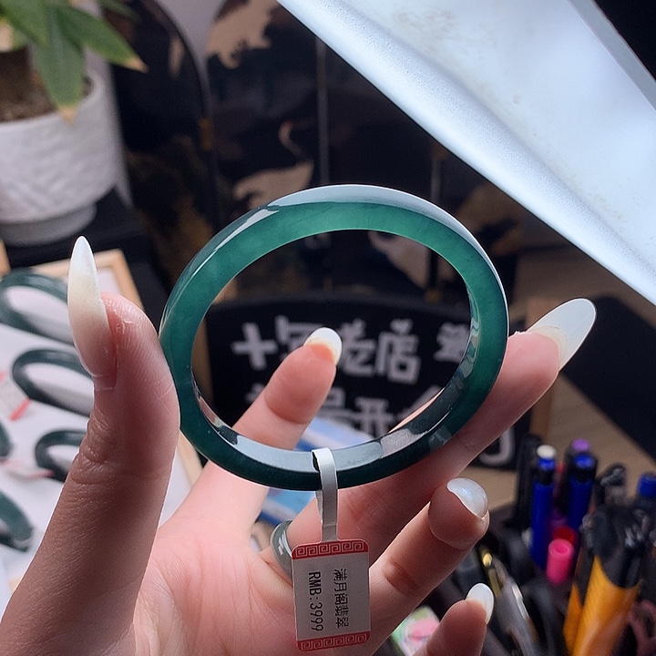 翡翠未镶嵌手镯嘿*甜51圈口