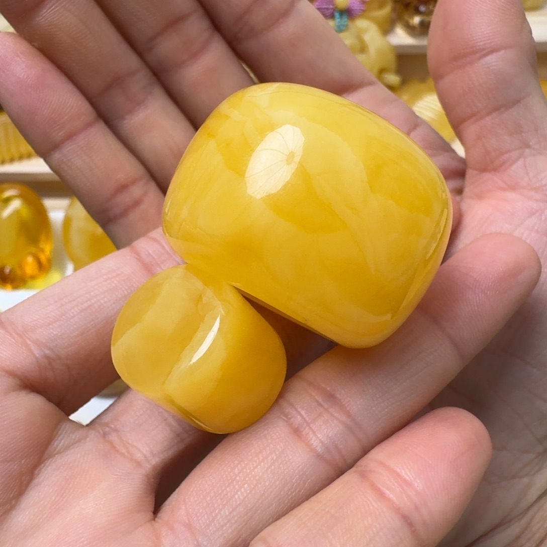 蜜蜡吊坠(不含链)未镶嵌