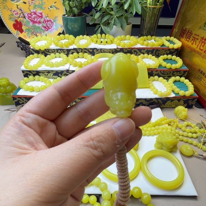 东***方新疆若羌黄口貔貅