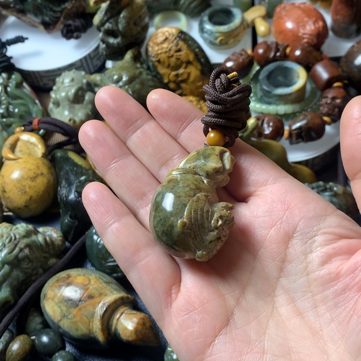 岫岩河磨玉（透闪石质玉）手链未镶嵌