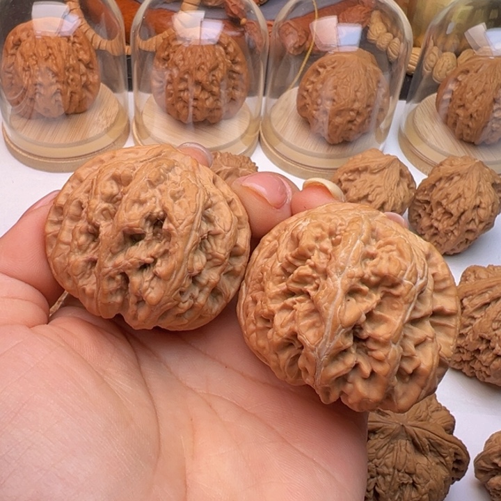 文玩核桃把件粗筋45全品