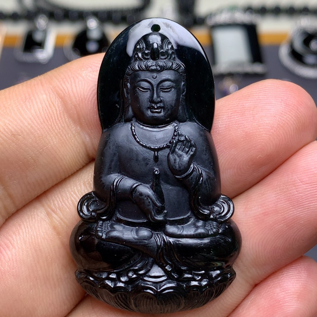 颈饰未镶嵌翡翠墨翠观音