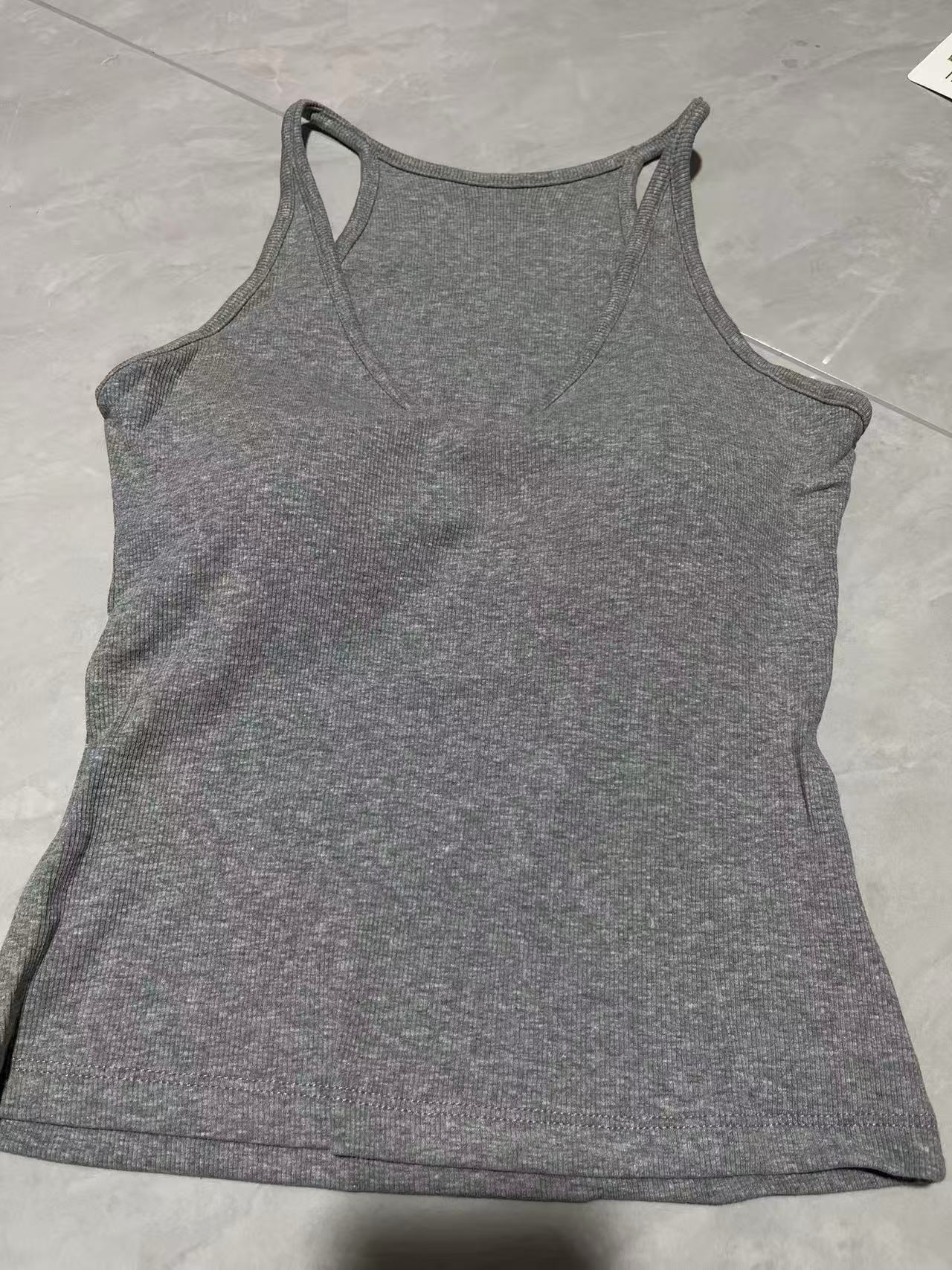 吊带背心夏季防走光遮副乳打底内搭带胸垫外穿美背上衣