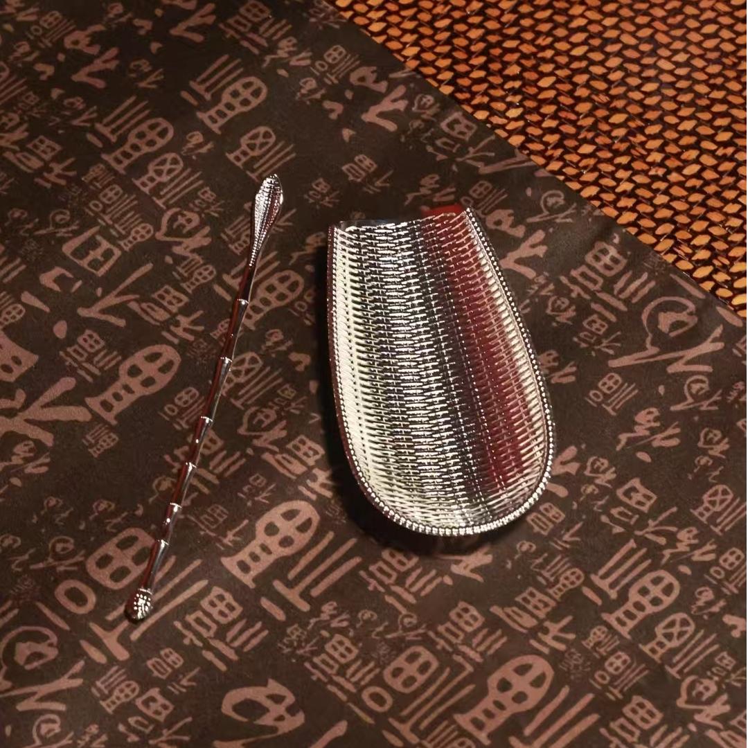 银色编织合金茶则