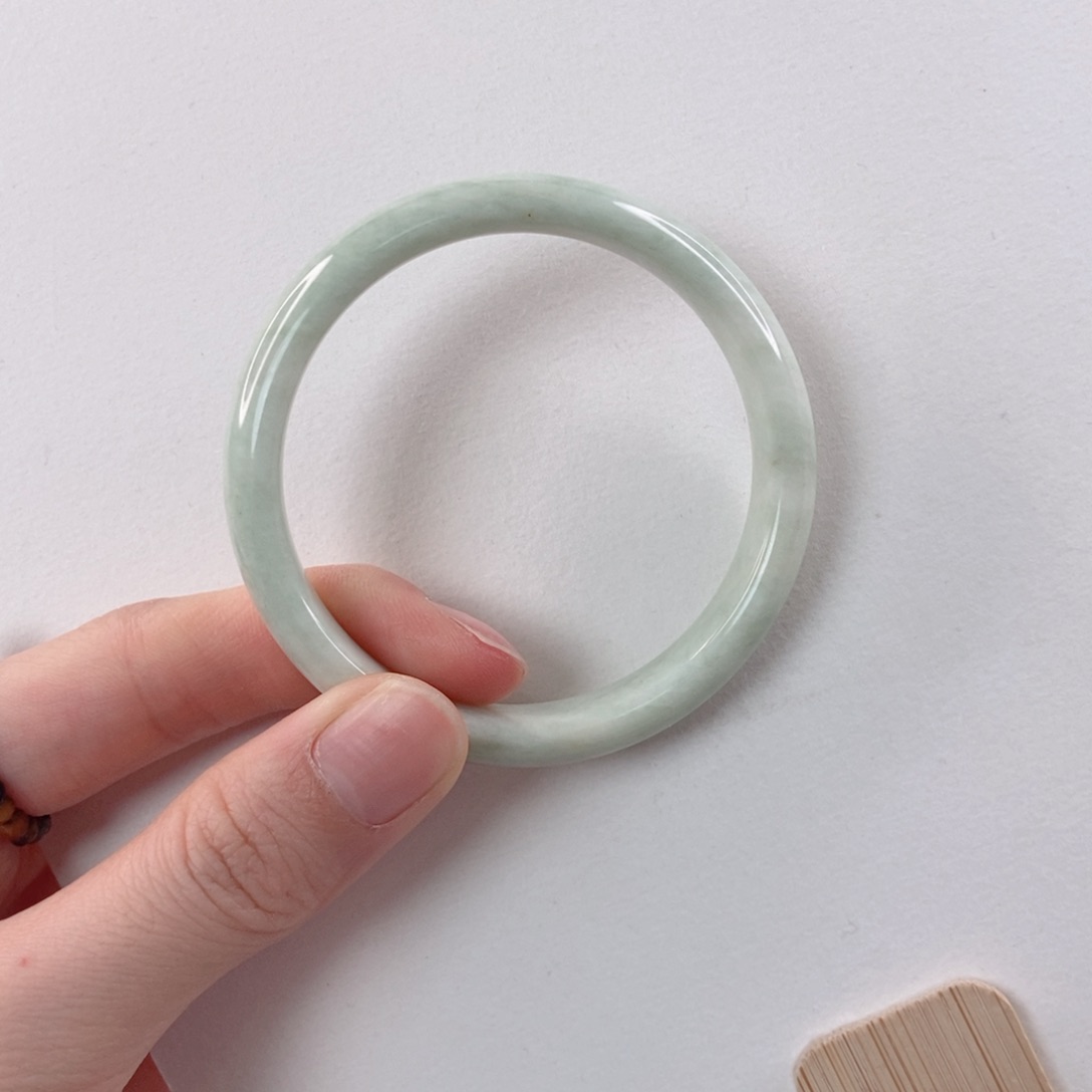 蓝田玉（蛇纹石化大理石玉）手镯未镶嵌a**姐