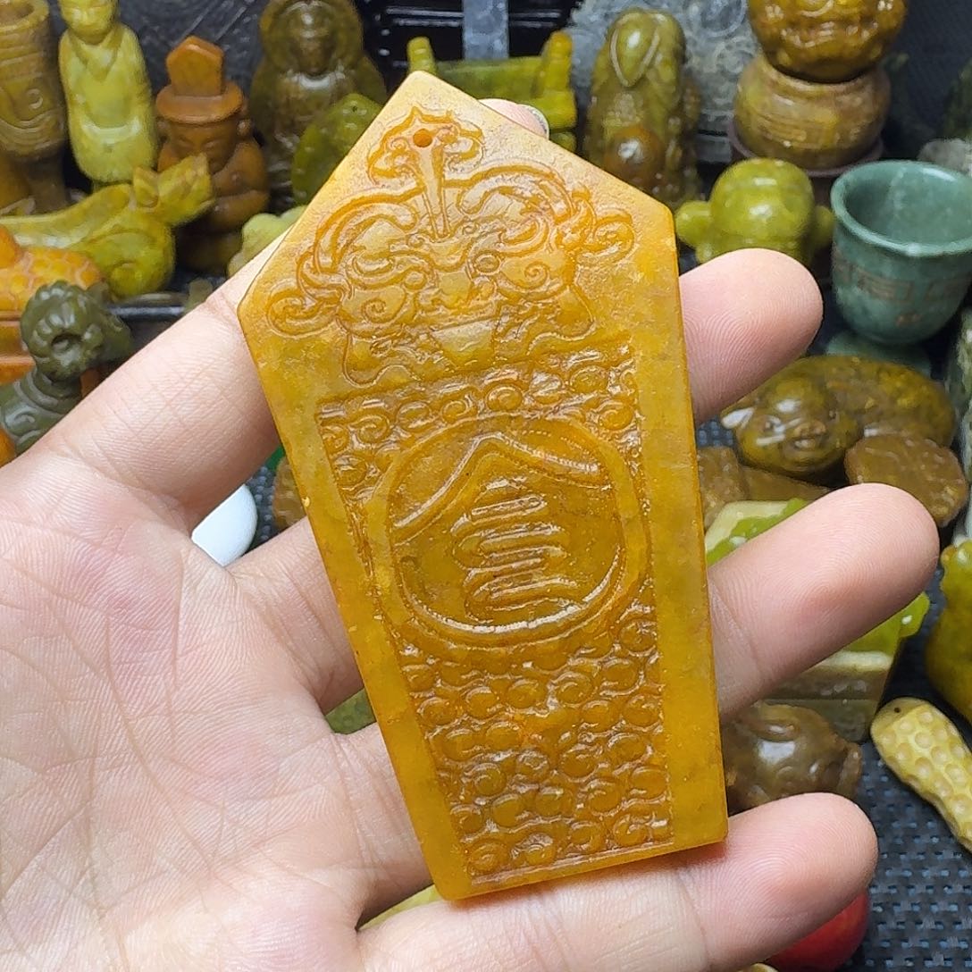 白玉菩提吊坠。。。