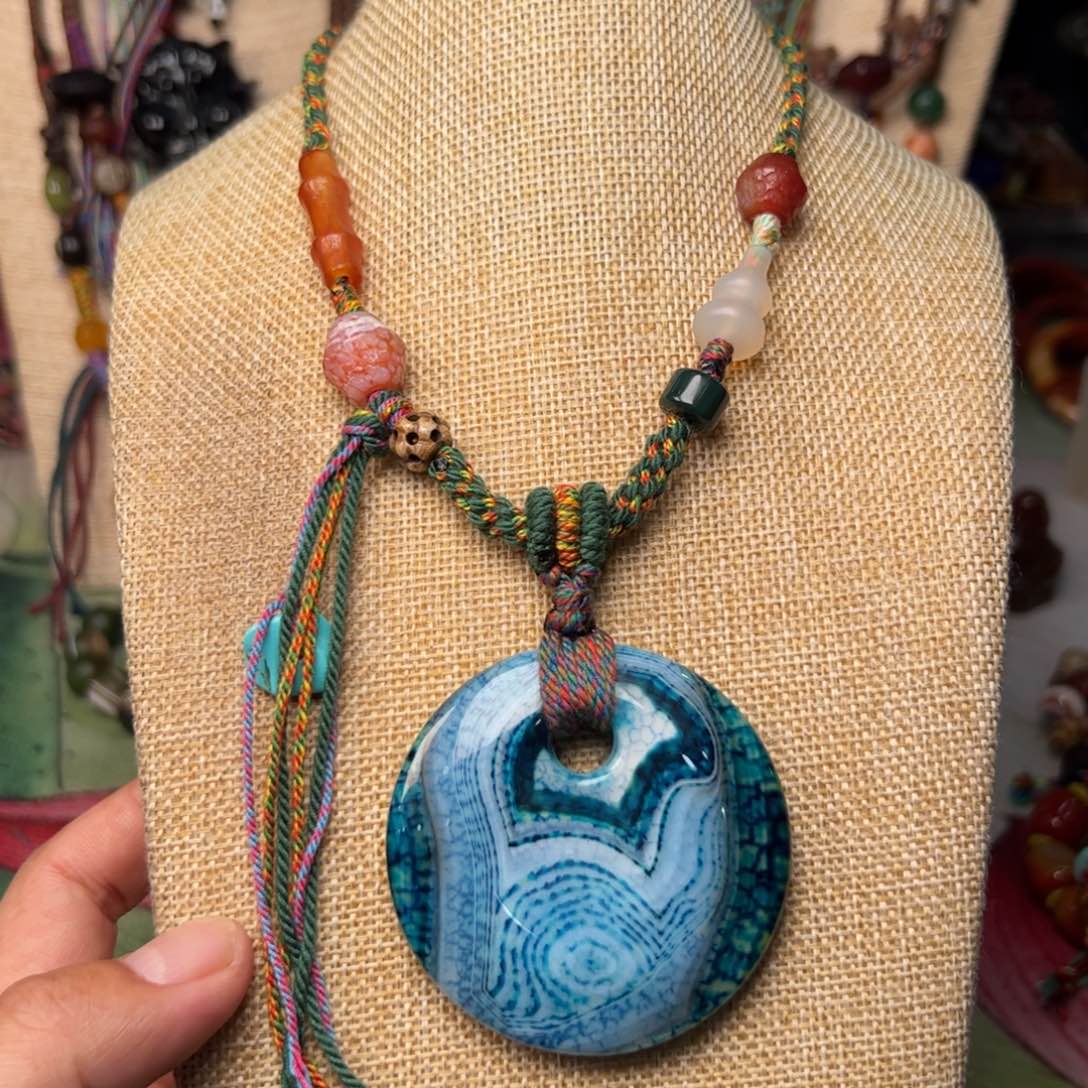 玛瑙/玉髓颈饰未镶嵌