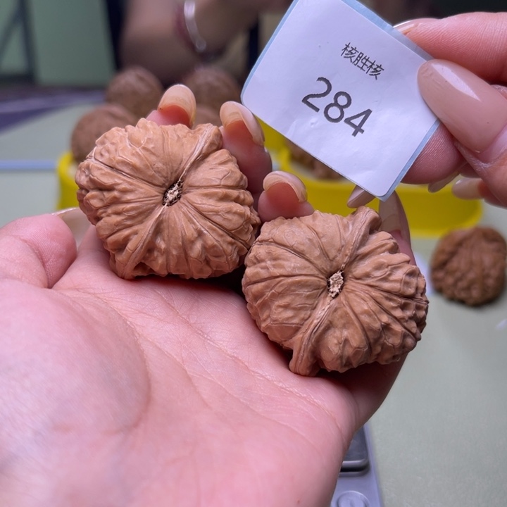 文玩核桃把件南瓜墩42.284