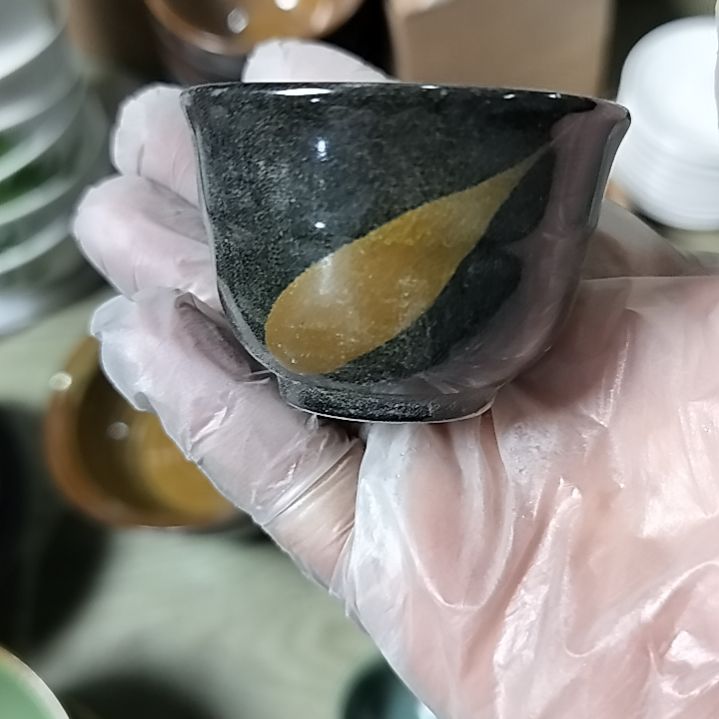 盘瓷片陶瓷杯盘壶碗都有