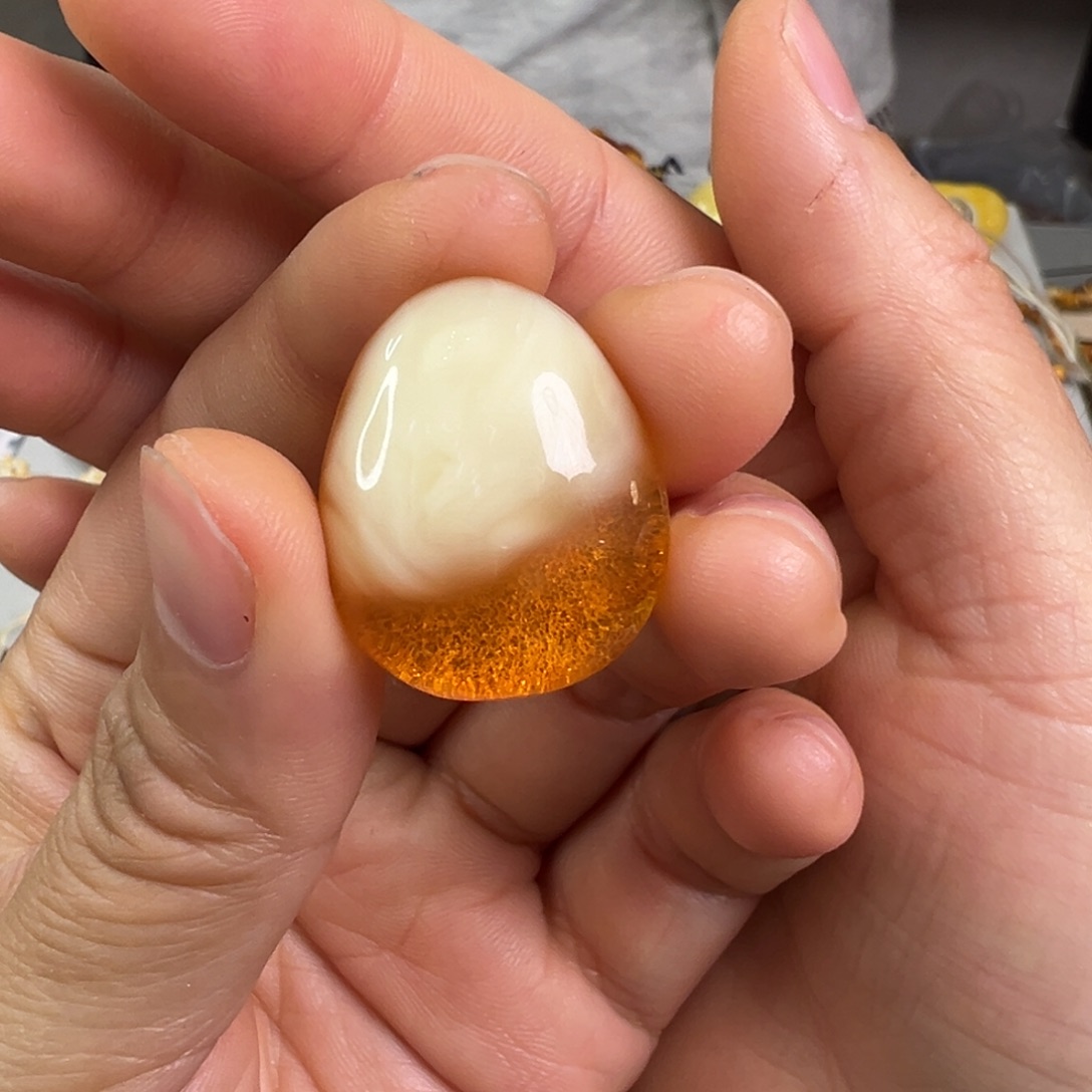 琥珀裸石未镶嵌蜜蜡