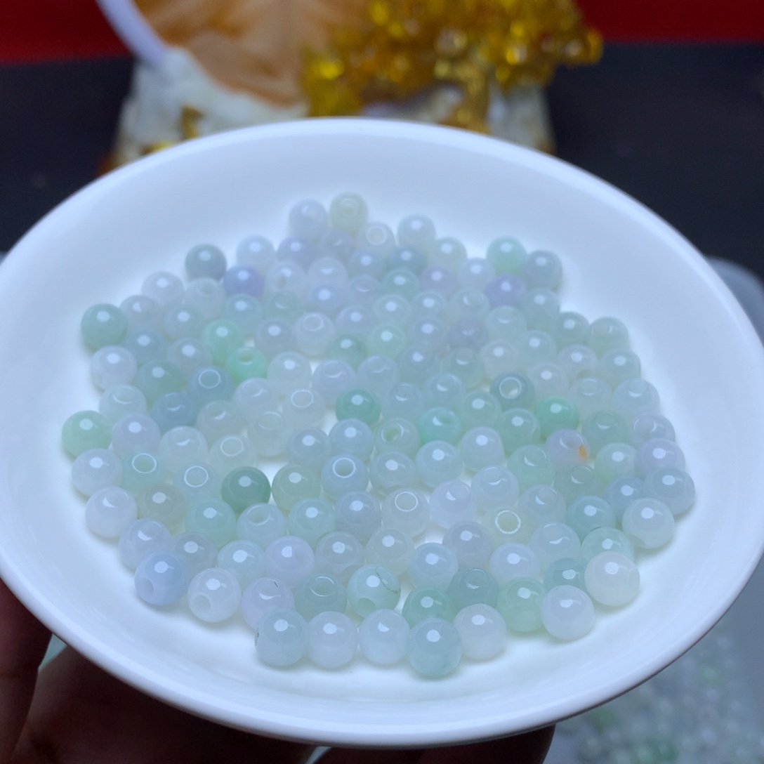 【闪购商品】翡翠手链未镶嵌卡6绿白大孔100个