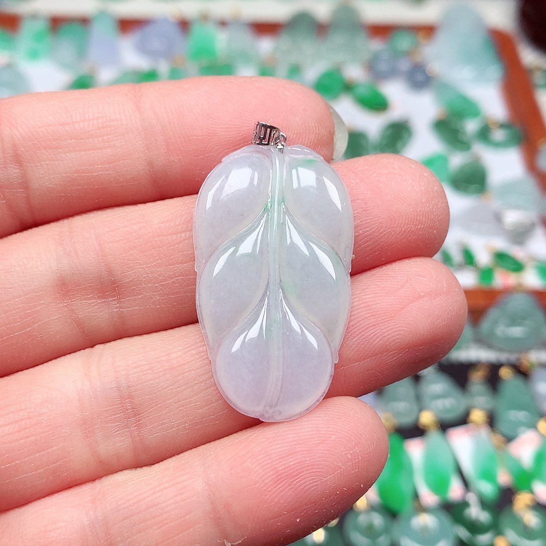 翡翠颈饰18K金镶嵌天然翡翠A货