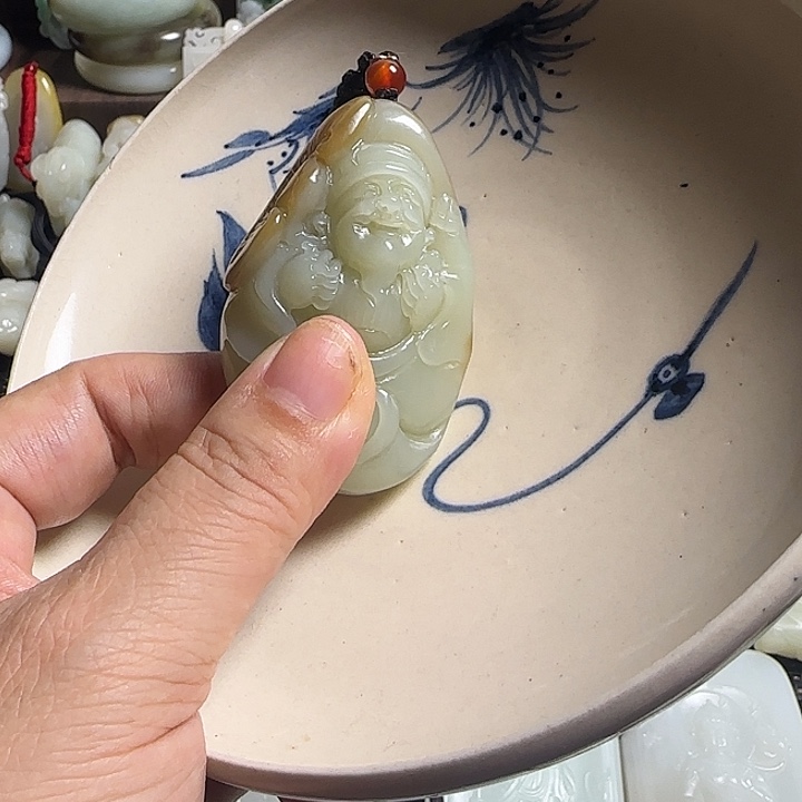 岁***）瓷片新号开测挂件一个