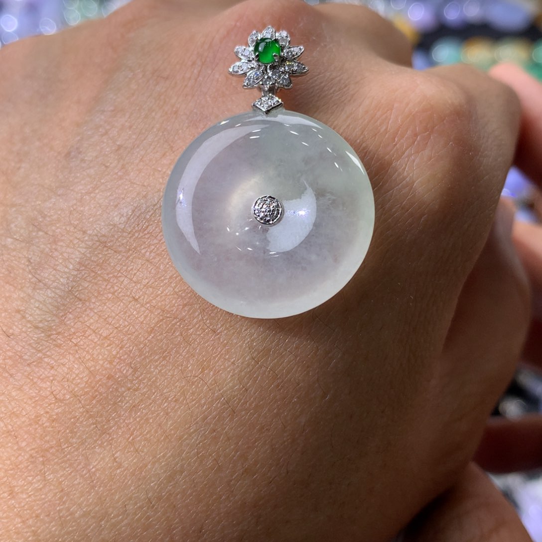 翡翠吊坠(不含链)18K金镶嵌