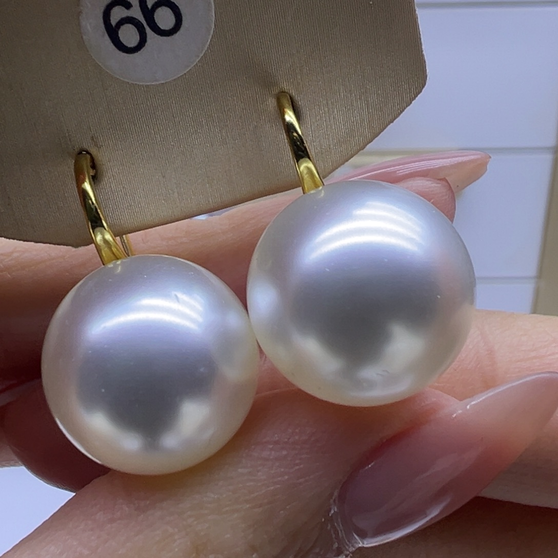 18K金镶嵌耳饰淡水珍珠