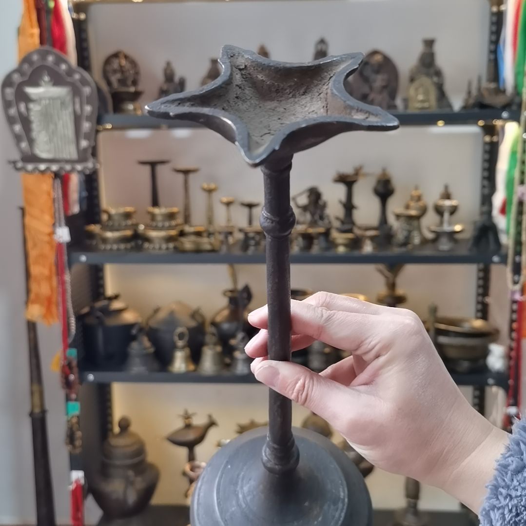 一铭专属老油灯一个