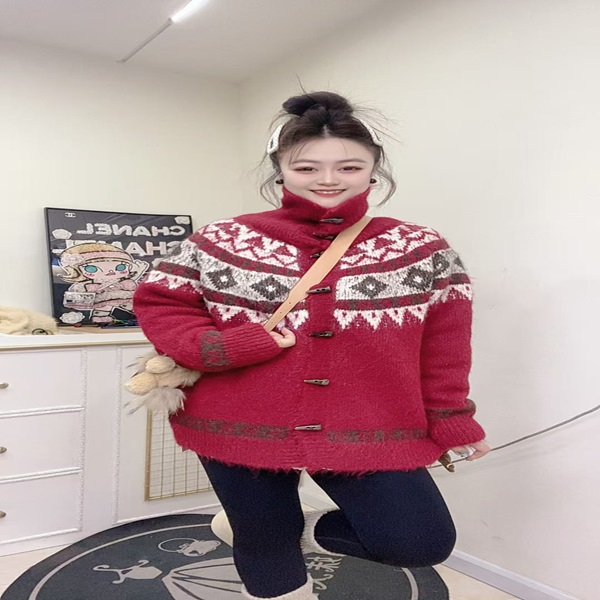 9866时尚韩版牛角扣针织毛衣