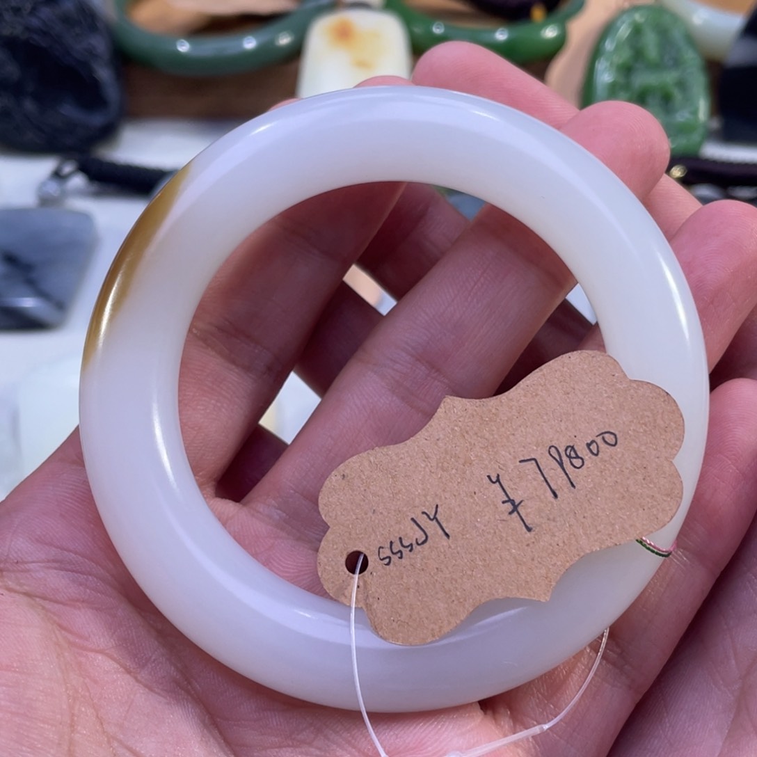 颈饰未镶嵌和田玉凌*@