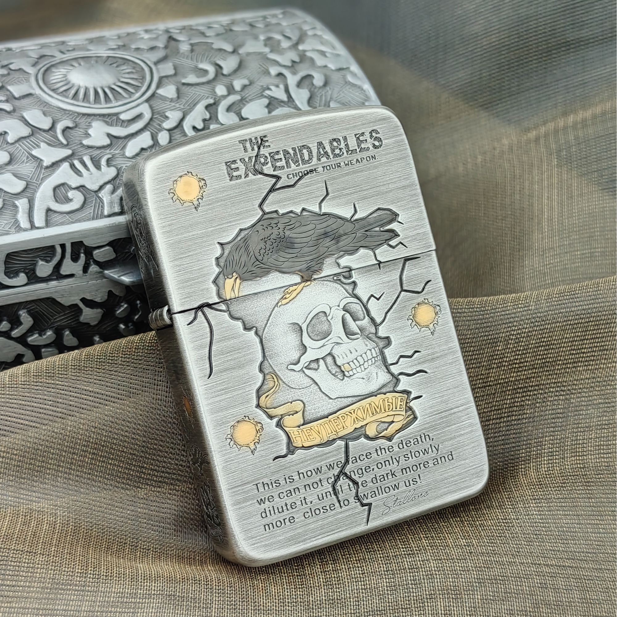 ZIPPO 打火机正品  1941熏银镀金敢死队 1756