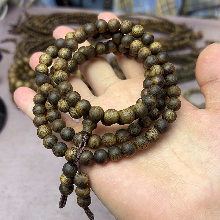 P***c沉香沉香碎屑0.8规格多圈30克