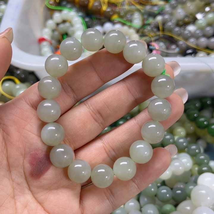 手链未镶嵌和田玉