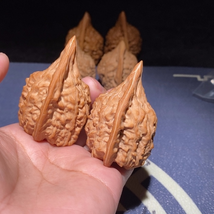 大***C文玩核桃吊坠红缨枪