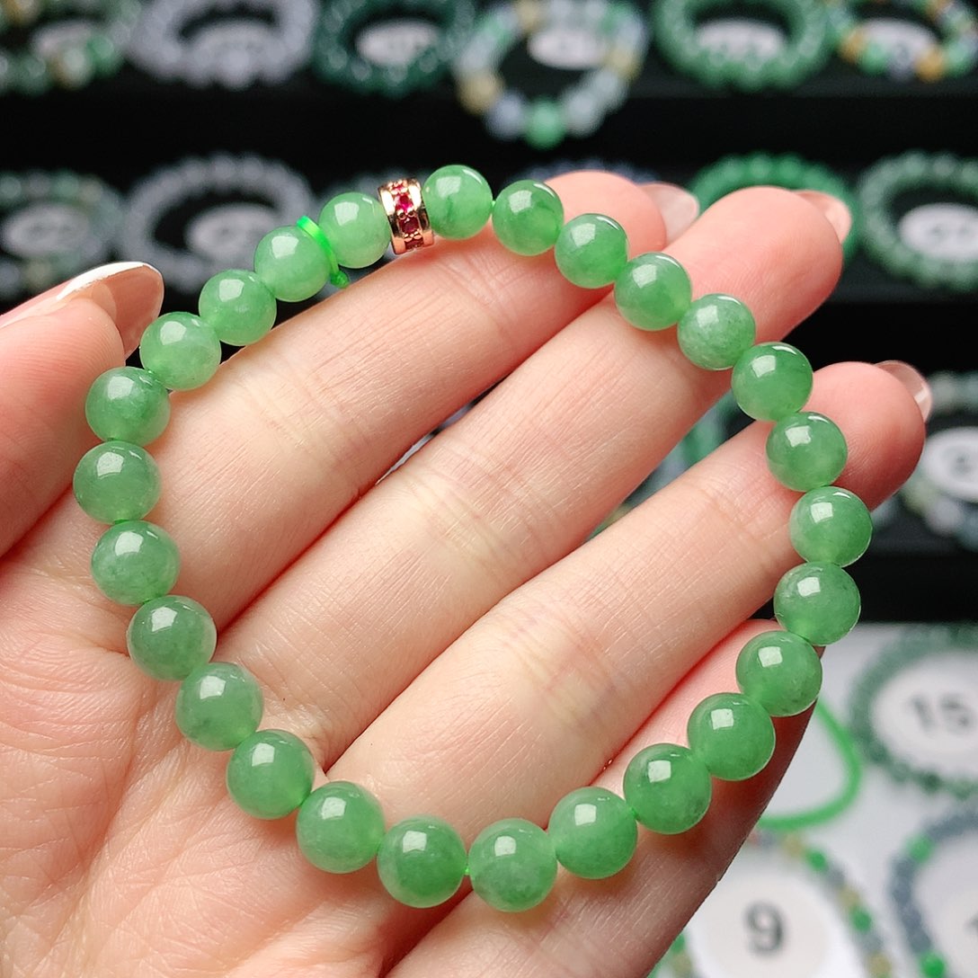 翡翠手链未镶嵌翡翠