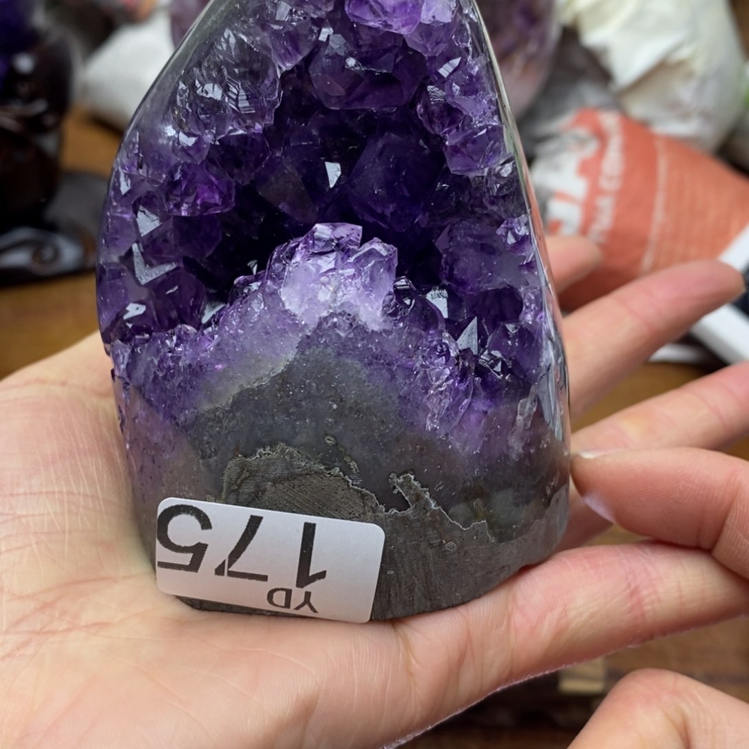 水晶大型摆件（非配饰）未镶嵌