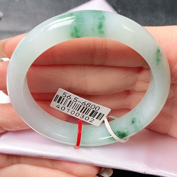 翡翠手镯未镶嵌曦冰飘花正圈56圈口