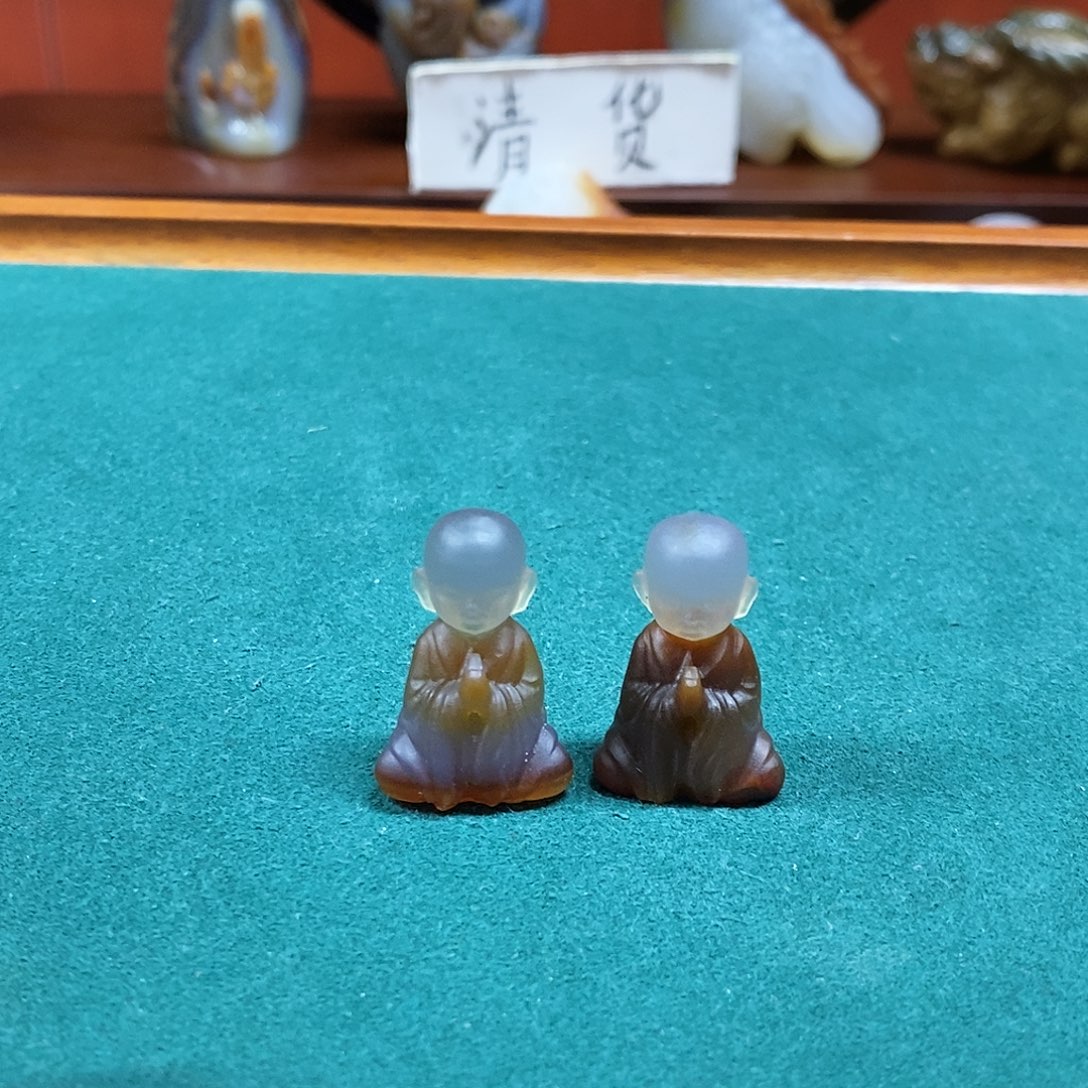 李***）玛瑙/玉髓未镶嵌颈饰