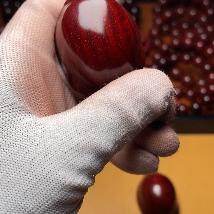 檀香紫檀（小叶紫檀）富甲手把件（小号）