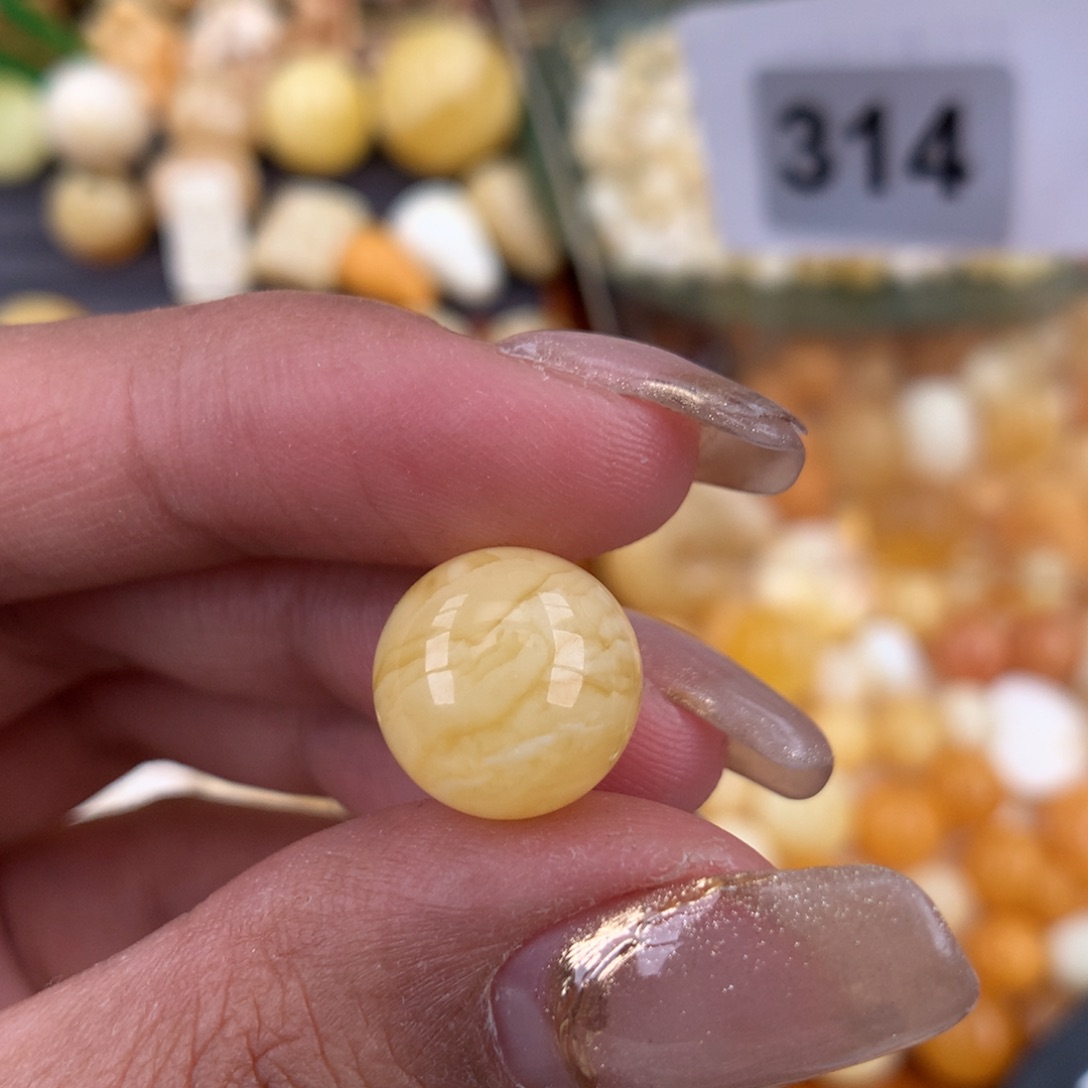 琥珀珠宝奇石未镶嵌12.2