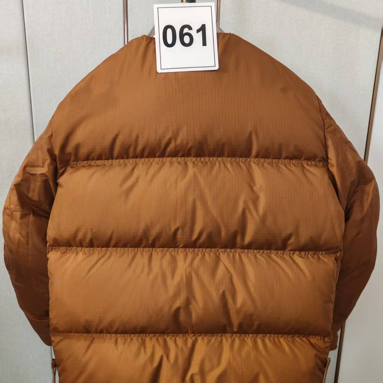 99新 Alexander McQueen/亚历山大·麦昆 麦昆联名简约羽绒服061