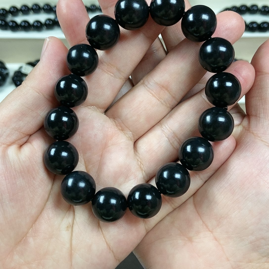 和田玉（墨玉）卡14毕业级圆珠手串未镶嵌蒸****。