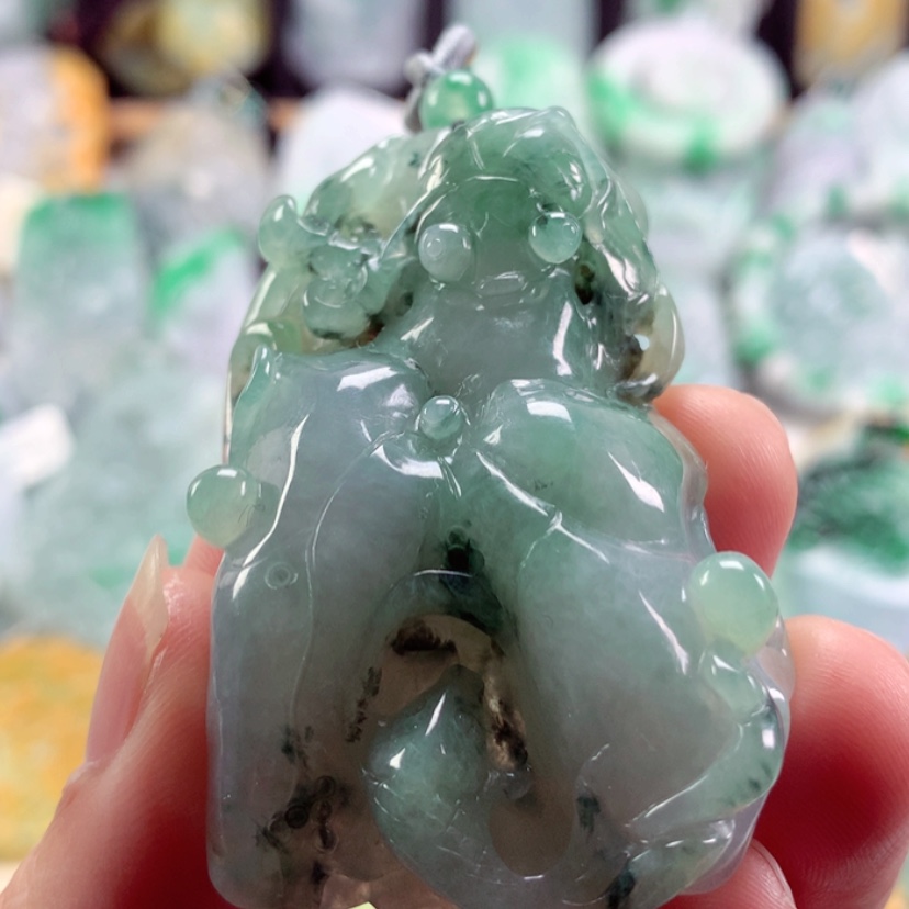 【闪购商品】翡翠吊坠(不含链)未镶嵌